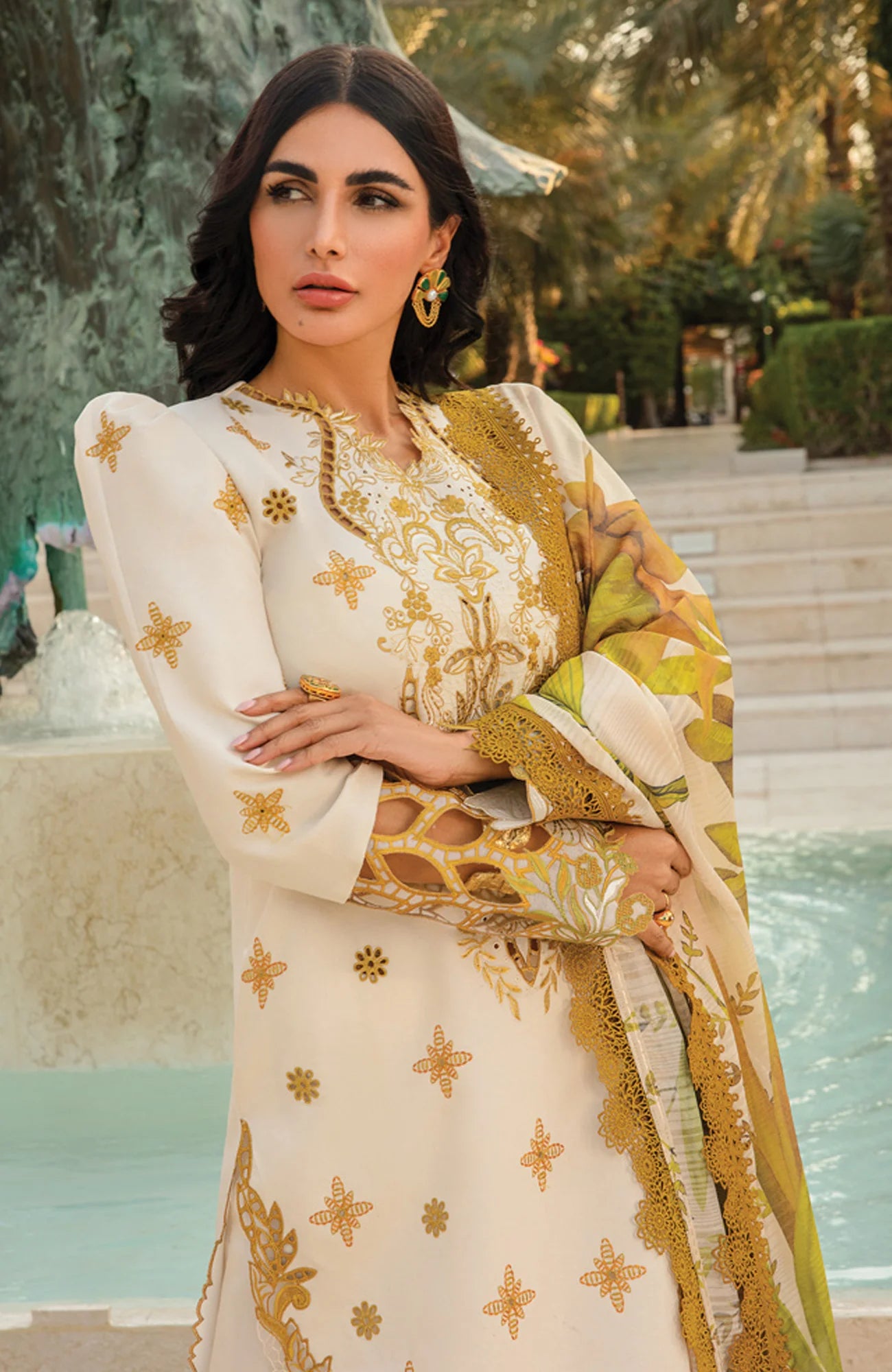 CARNATION BY RANGRASIYA LAWN COLLECTION'24 3 PIECE UNSTITCHED RRCRN24L D2-SUMMER COLLECTION